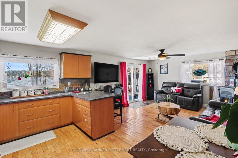 29638796/128-loon-lane/beckwith-twp/beckwith/ontario/K7C4L8_10