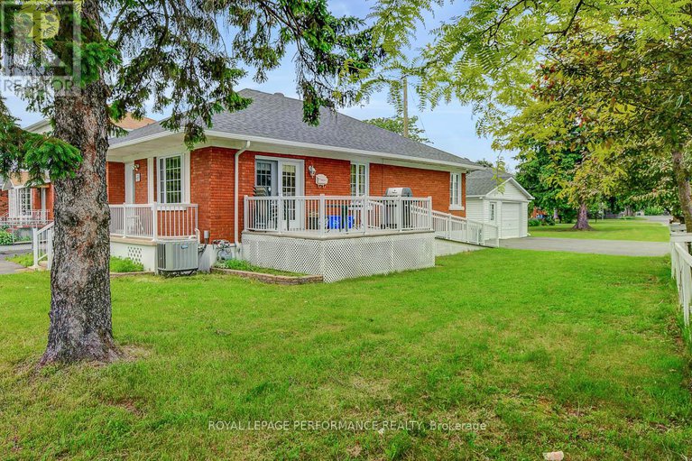 28439854/583-donald-street/overbrookcastle-heights/ottawa/ontario/K1K1L5_3