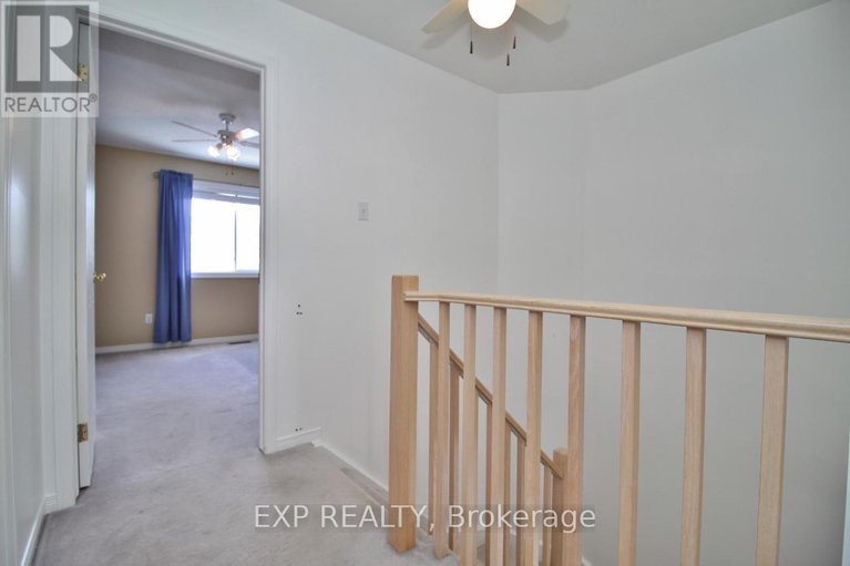28815931/2127-lauzon-street/fallingbrookgardenway-south/ottawa/ontario/K4A3K7_12