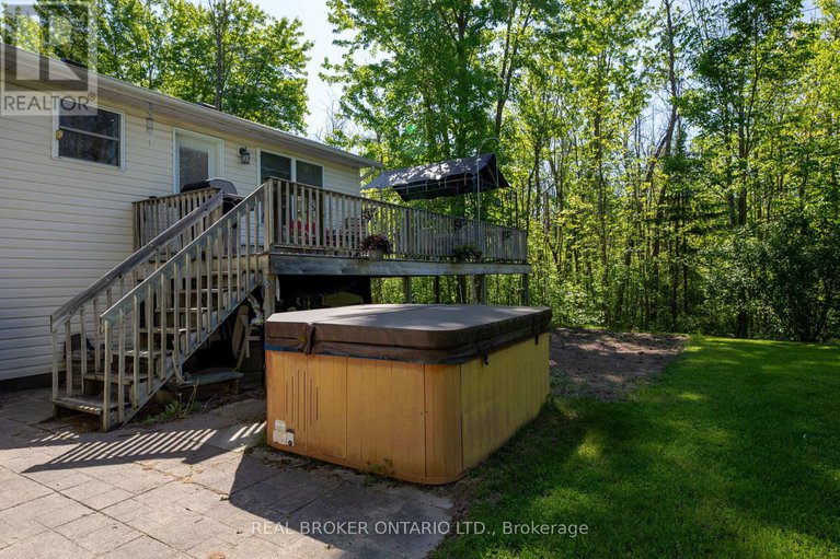 29057579/988-county-44-road/north-grenville-twp-kemptville-south/north-grenville/ontario/K0G1T0_22