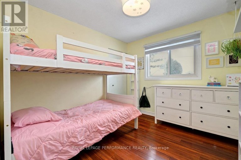 29180735/552-loucks-drive/village-of-russell/russell/ontario/K4R1B6_21