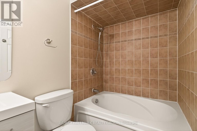 29659559/142-gatestone-private/beacon-hill-south/ottawa/ontario/K1J1K5_34