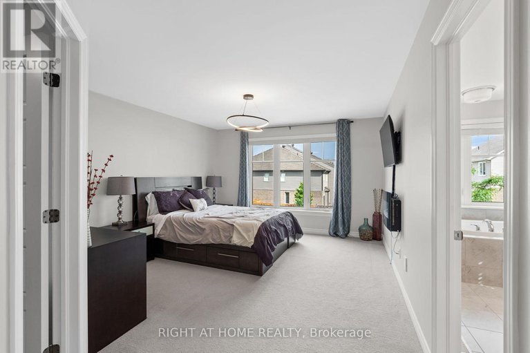 28530019/5-merrill-street/stittsville-north/ottawa/ontario/K2S2M8_15