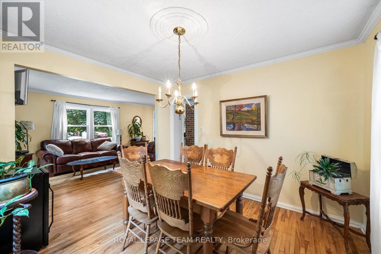 28782909/158-anna-avenue/carlington/ottawa/ontario/K1Z7V2_22