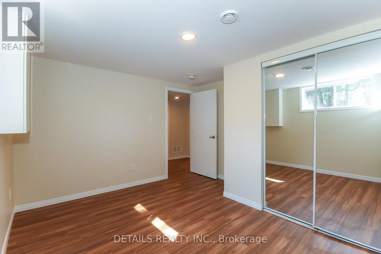 29651335/2364-cheshire-road/parkway-park/ottawa/ontario/K2C1G3_46