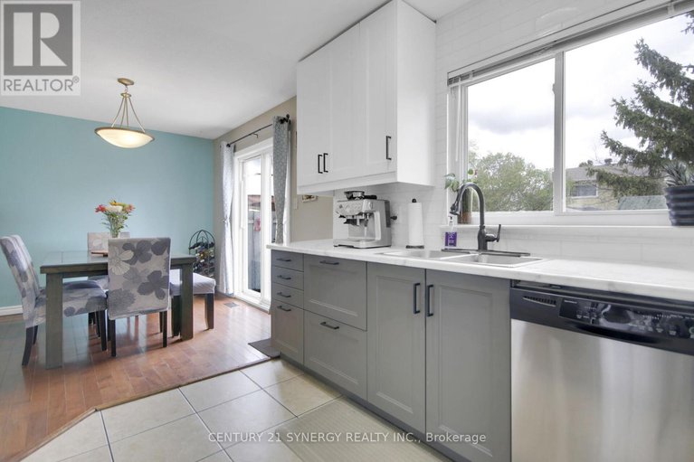 28283837/19-seabrooke-drive/glencairnhazeldean/ottawa/ontario/K2L2H8_15