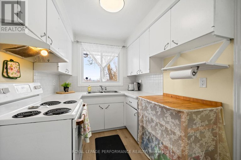 29411475/1430-edgecliffe-avenue/carlington/ottawa/ontario/K1Z8G1_16