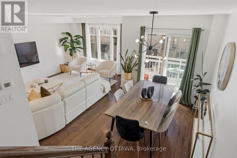 29656876/107-caithness-private/mer-bleuebradley-estatesanderson-park/ottawa/ontario/K1W0G4_25