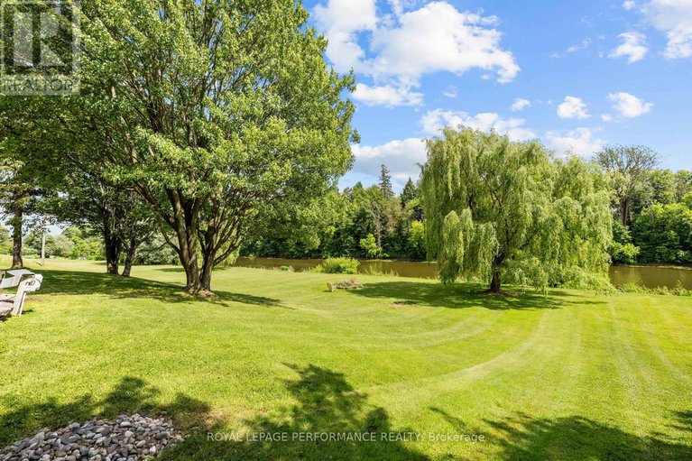 29303460/1430-notre-dame-street/russell-twp/russell/ontario/K0A1W0_15