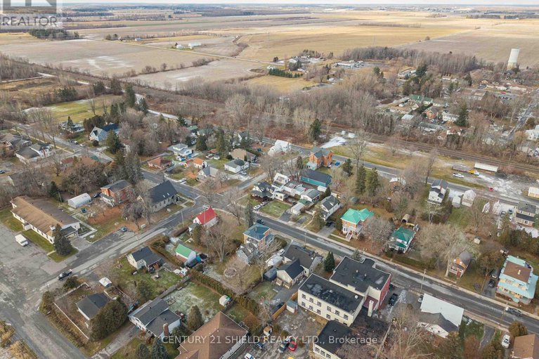 29154055/29-oak-street/lancaster/south-glengarry/ontario/K0C1N0_8