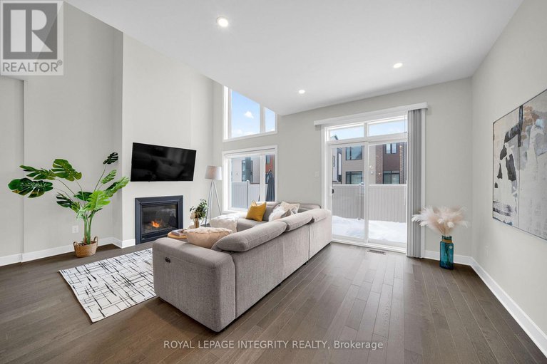 29227761/1078-lunar-glow-crescent/riverside-southgloucester-glen/ottawa/ontario/K4M0J8_18