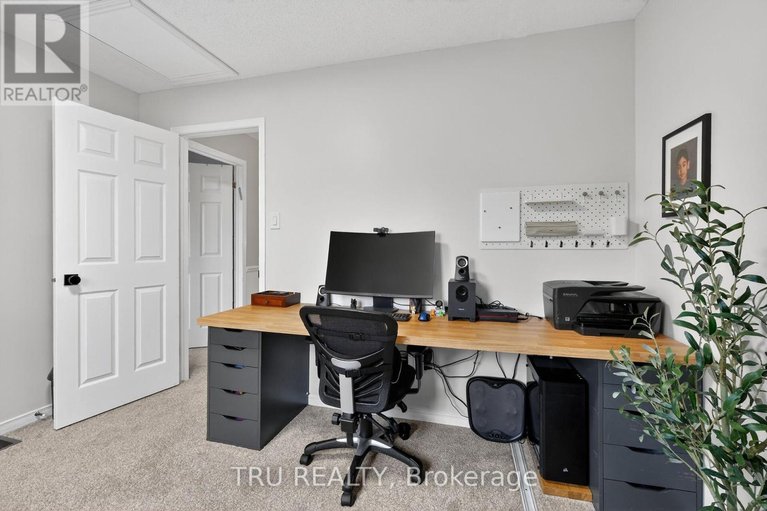 29673240/36-james-lewis-avenue/stittsville-south/ottawa/ontario/K2S1K4_35