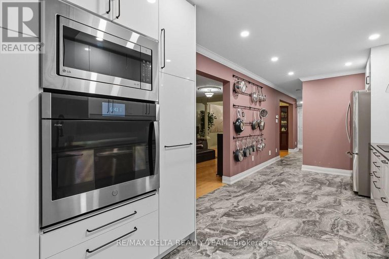 29095359/18-longshire-circle/longfields/ottawa/ontario/K2J4K7_9