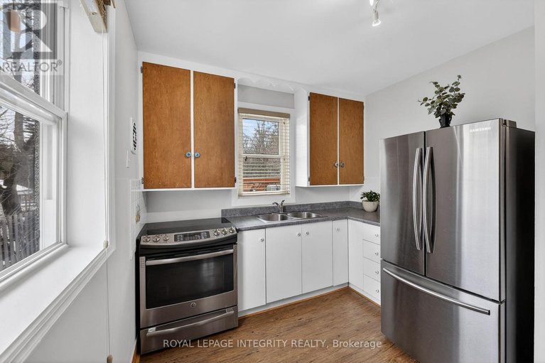 29488063/5508-lion-street/osgoode/ottawa/ontario/K0A2W0_9