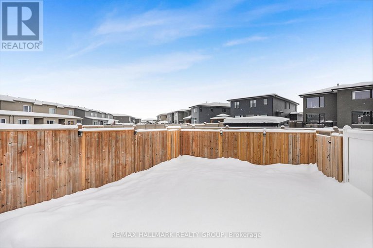 29364224/877-platinum-street/clarencerockland-twp/clarence-rockland/ontario/K4K0H9_27