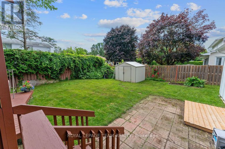 29371240/123-abbeyhill-drive/glencairnhazeldean/ottawa/ontario/K2L1H4_36