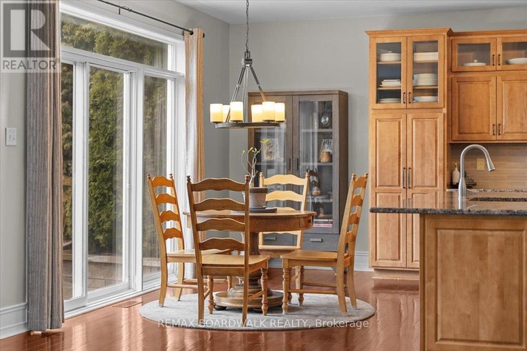 29604029/131-chancery-crescent/avalon-east/ottawa/ontario/K4A4N4_6