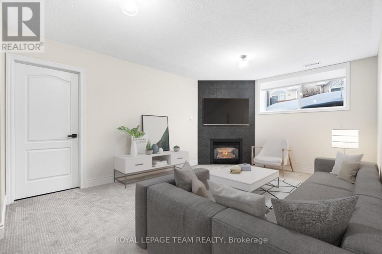 29668380/1925-windwood-place/chapel-hill/ottawa/ontario/K1C7K7_29