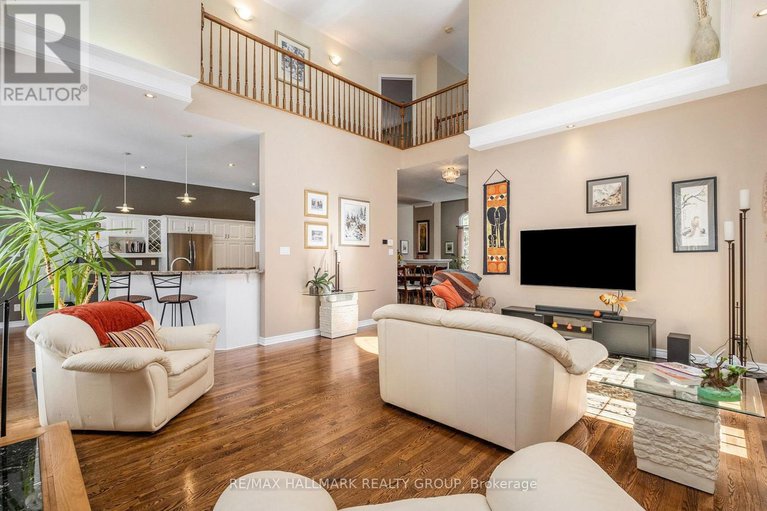 28466129/1340-georges-vanier-drive/cumberland-ridge/ottawa/ontario/K4C1R6_15