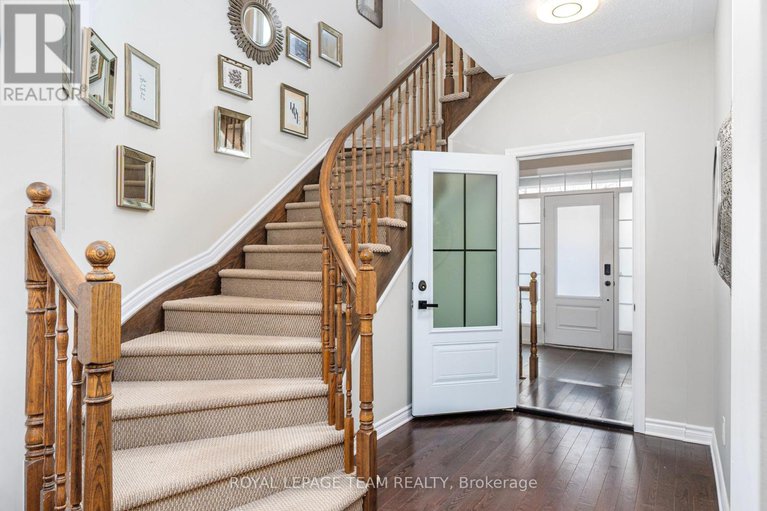 28163521/12-knockaderry-crescent/half-moon-bay/ottawa/ontario/K2C3H2_5