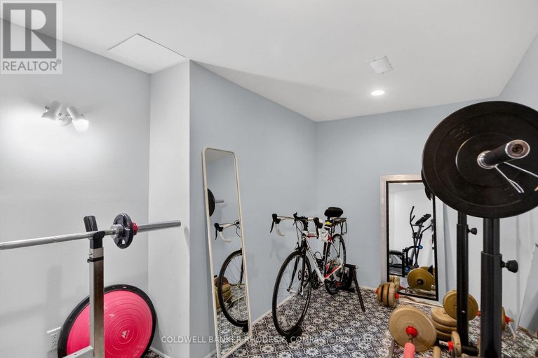 29438114/521-orkney-private/carleton-square/ottawa/ontario/K2C3M7_32