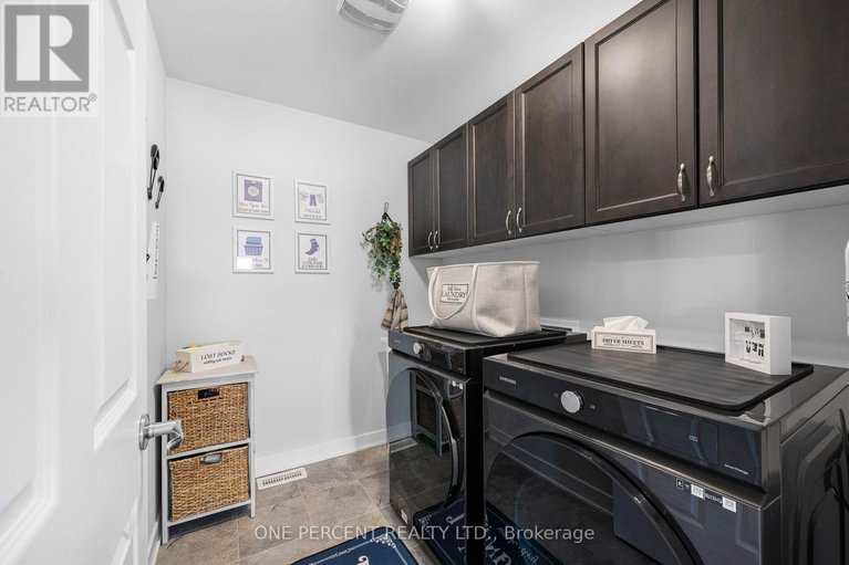 29563341/1002-showman-street/goulbourn-twp-from-franktown-rdsouth-to-rideau/ottawa/ontario/K0A2Z0_36