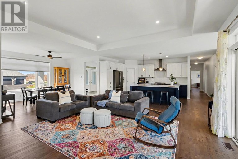 29633587/315-autumn-meadow-way/north-gower/ottawa/ontario/K0A2T0_7