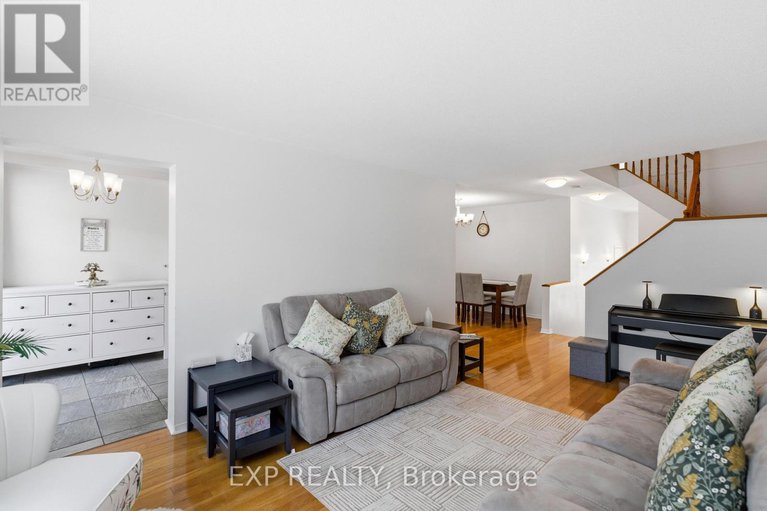 29423088/92-stonebriar-drive/centrepointe/ottawa/ontario/K2G5Y1_8