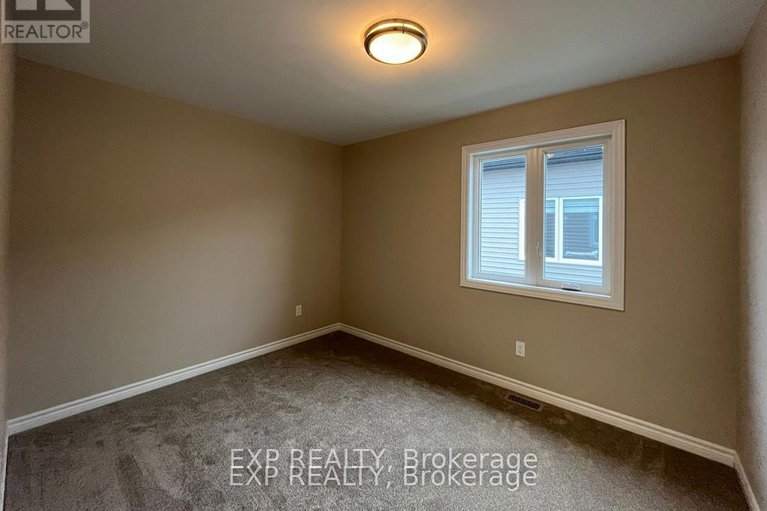 28364468/53-craig-street/village-of-russell/russell/ontario/K4R1A6_7