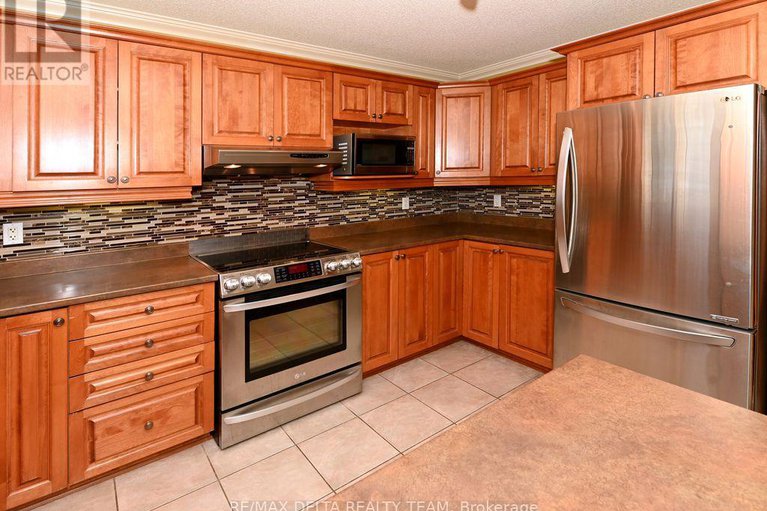 29095363/150-sandra-crescent/town-of-rockland/clarence-rockland/ontario/K4K1N7_10