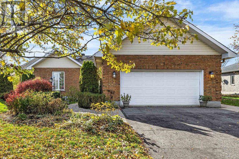 29127393/7-david-street/long-sault/south-stormont/ontario/K0C1M0_3