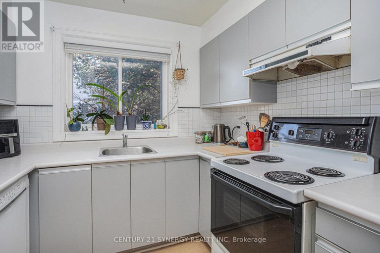 28993564/204-270-brittany-drive/viscount-alexander-park/ottawa/ontario/K1K4M3_13