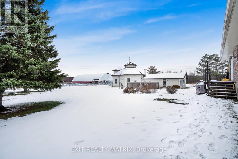 28707413/3245-pattee-road/east-hawkesbury-twp/east-hawkesbury/ontario/K6A2R2_4