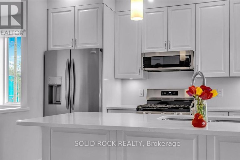 28739102/9-billings-avenue-w/iroquois/south-dundas/ontario/K0E1K0_10