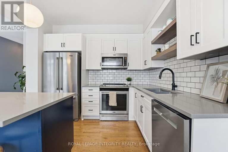 29306459/52-hackamore-crescent/goulbourn-twp-from-franktown-rdsouth-to-rideau/ottawa/ontario/K0A2Z0_12