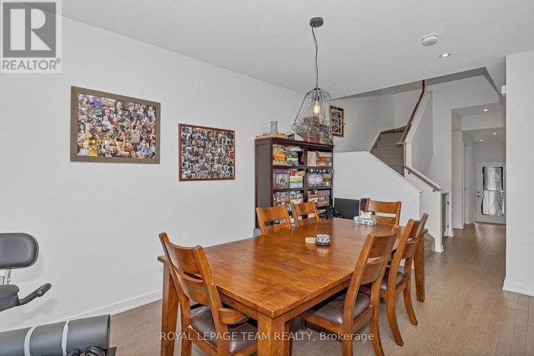 28504001/522-borbridge-avenue/riverside-southgloucester-glen/ottawa/ontario/K4M0H9_11