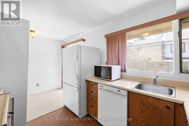 28241154/306-cathcart-street/lower-town/ottawa/ontario/K1N5C4_15