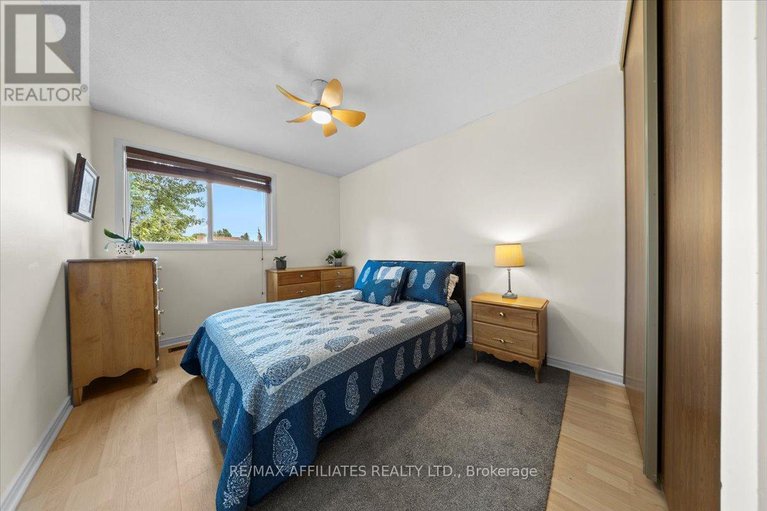 28592351/1150-grenoble-crescent/orleans-wood/ottawa/ontario/K1C2C6_26