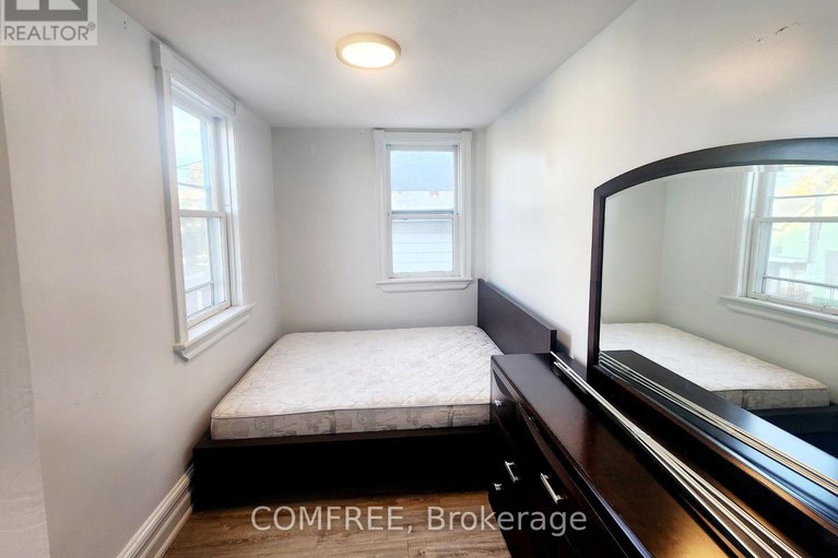28963681/274-bell-street-s/west-centre-town/ottawa/ontario/K1S4J8_15
