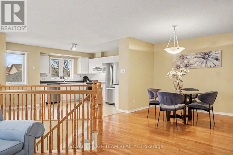 29688007/1598-lisbon-street/fallingbrookpineridge/ottawa/ontario/K4A4C3_12