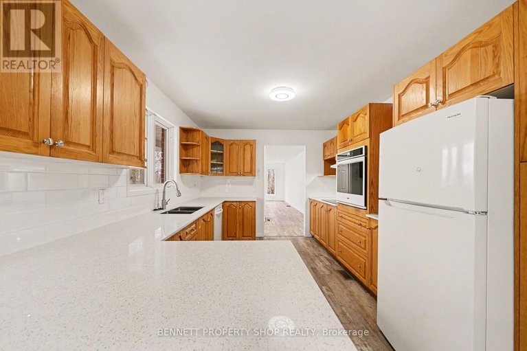 29484588/1450-south-russell-road/russell-twp/russell/ontario/K4R1E5_6