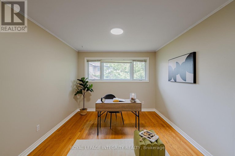 28557939/1695-gage-crescent-n/bel-air-heights/ottawa/ontario/K2C0Z7_16