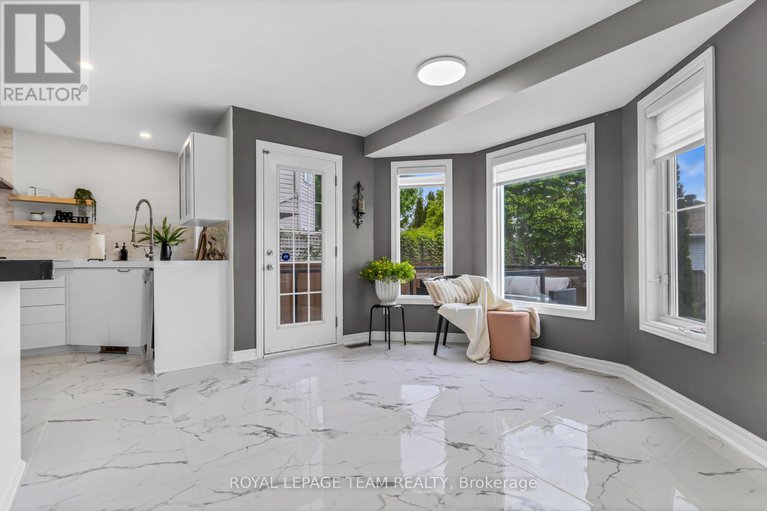 28384624/3728-mountain-meadows-crescent/riverside-southgloucester-glen/ottawa/ontario/K1V1V7_9