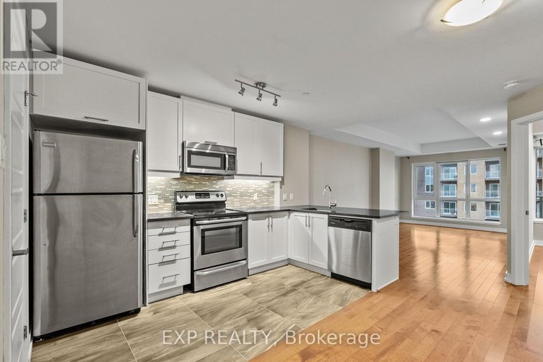 29557757/1006-330-titan-private/borden-farmstewart-farmcarleton-heightsparkwood-hills/ottawa/ontario/K2G1G3_6