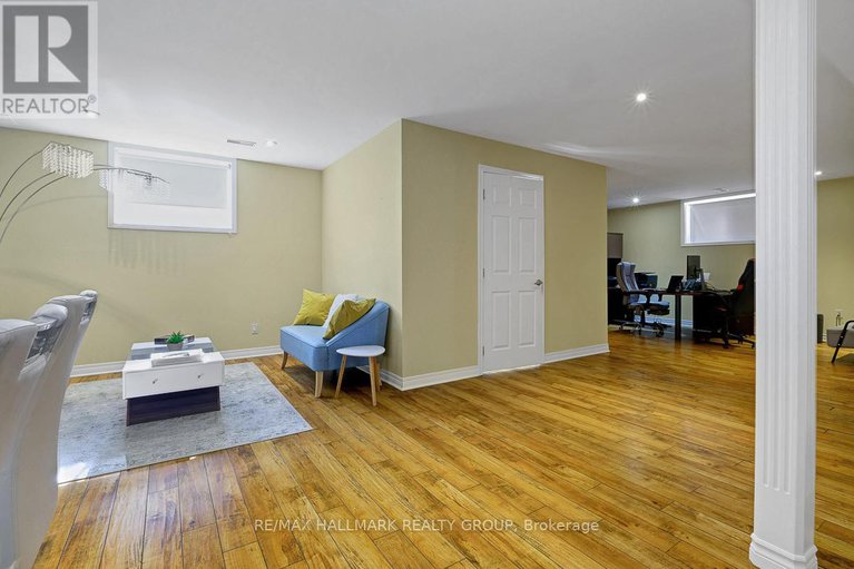 28232415/46-chapelier-private/queenswood-heights-south/ottawa/ontario/K1E3Y1_34