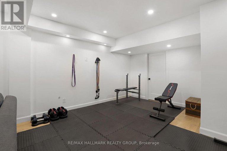 28551598/460-bevan-avenue/westborohampton-park/ottawa/ontario/K1Z5S4_34