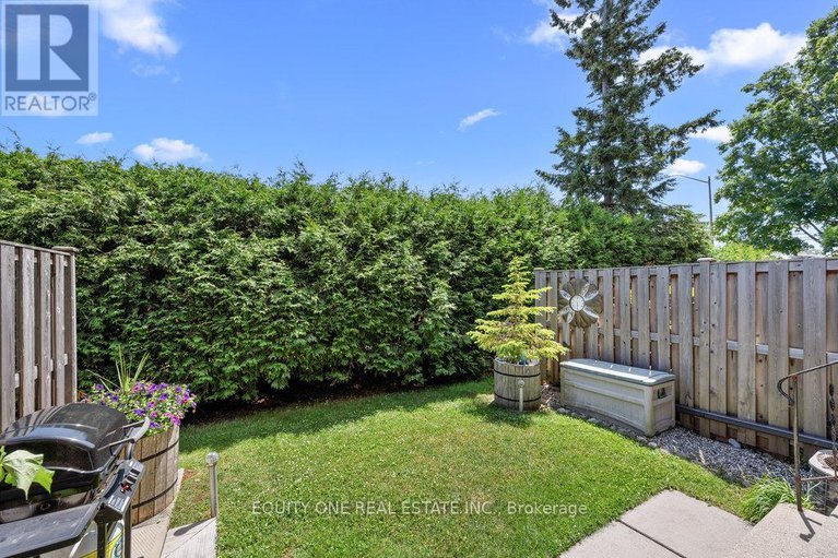 28549903/5-2-bertona-street/manordale/ottawa/ontario/K2G0W2_32
