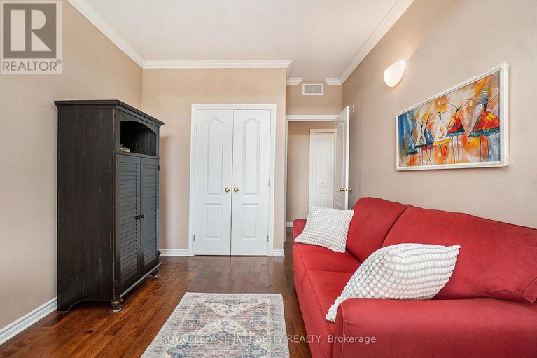 28847380/704-136-darlington-private/hunt-clubwestern-community/ottawa/ontario/K1V0X6_24