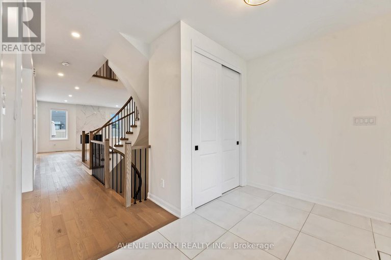 29285176/34-jetty-drive/mahogany-community/ottawa/ontario/K4M0E9_3