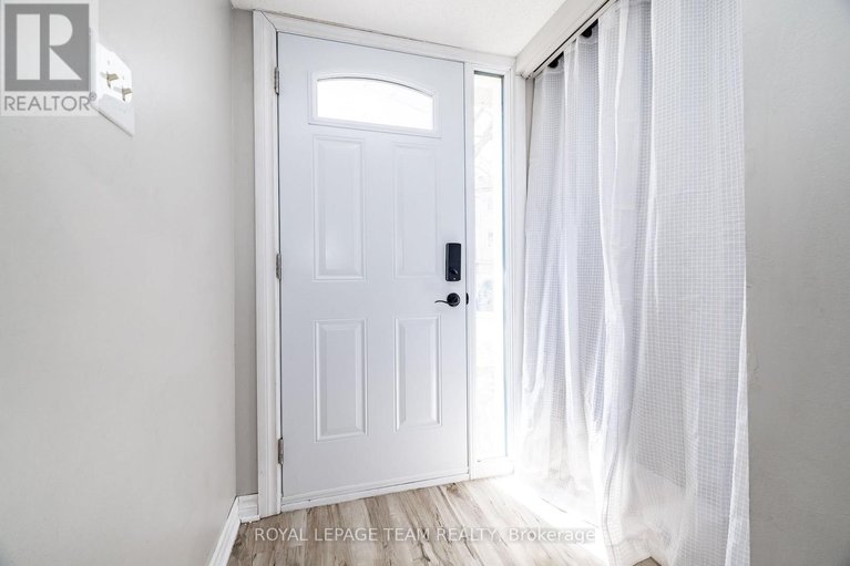 29577964/28-28-peary-way/katimavik/ottawa/ontario/K2L1Z8_3